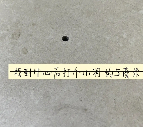温县瓷砖空鼓维修公司专业解答在瓷砖铺贴过程中，如果砂料搅拌不均匀，将会带来以下问题